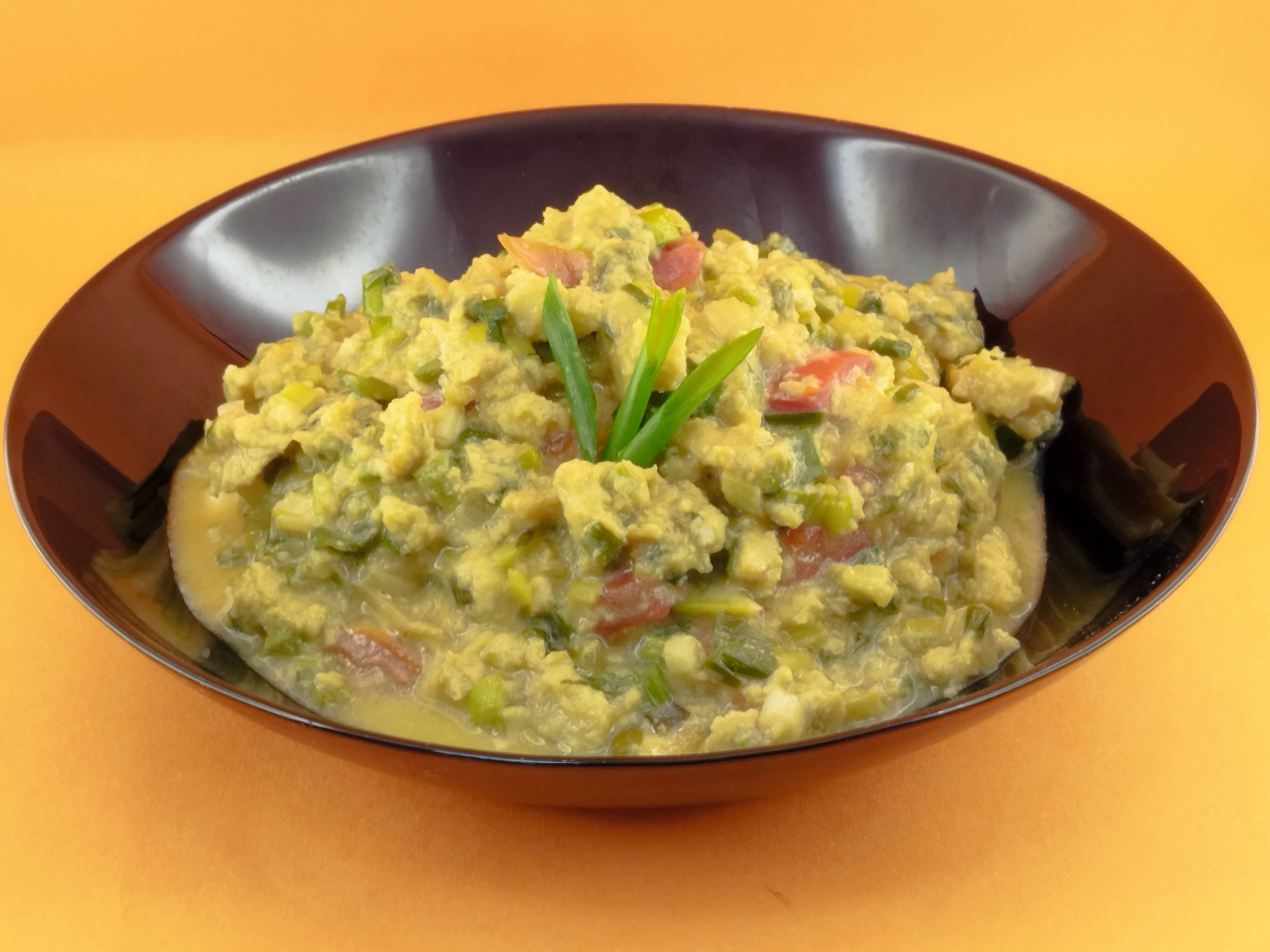 Яйца с пресен лук