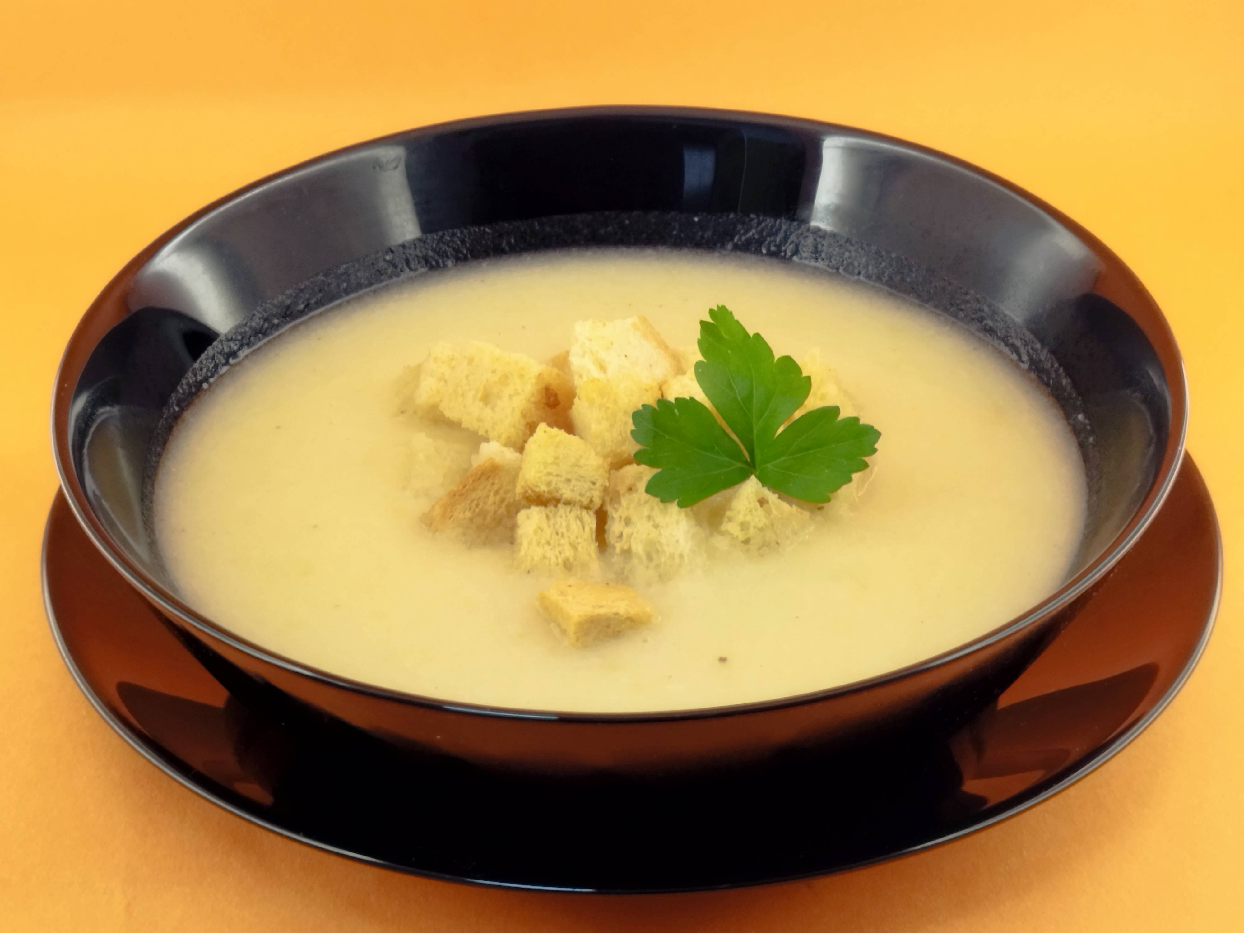 Крем супа с карфиол и праз лук